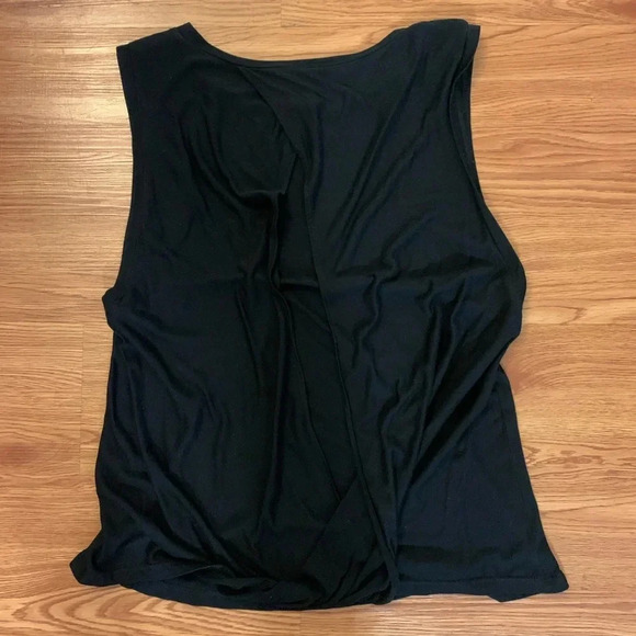 HAUTE HIPPIE NEW Keyhole Open Back Sleeveless Top - Picture 5 of 6